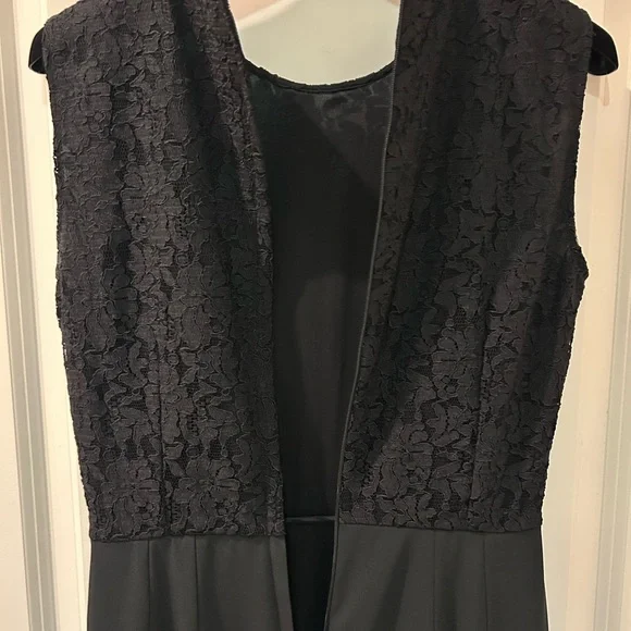 Dolce & Gabbana Black Lace Midi-Length Dress - Picture 5 of 9